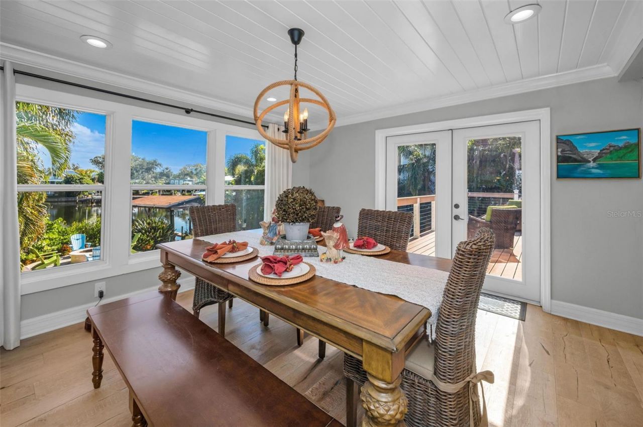 110 Carlyle Circle, Palm Harbor, FL 34683 Photo