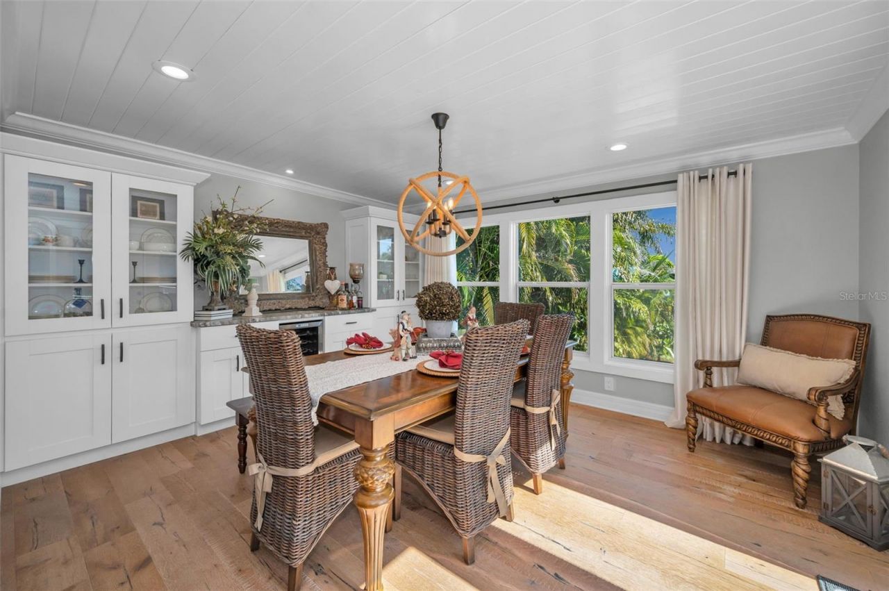 110 Carlyle Circle, Palm Harbor, FL 34683 Photo