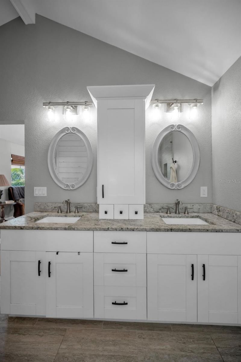 110 Carlyle Circle, Palm Harbor, FL 34683 Photo