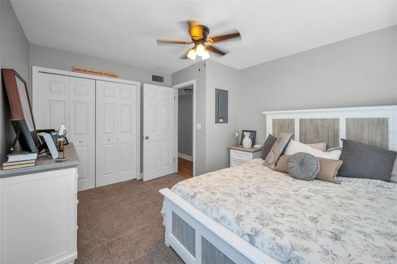 110 Carlyle Circle, Palm Harbor, FL 34683 Photo