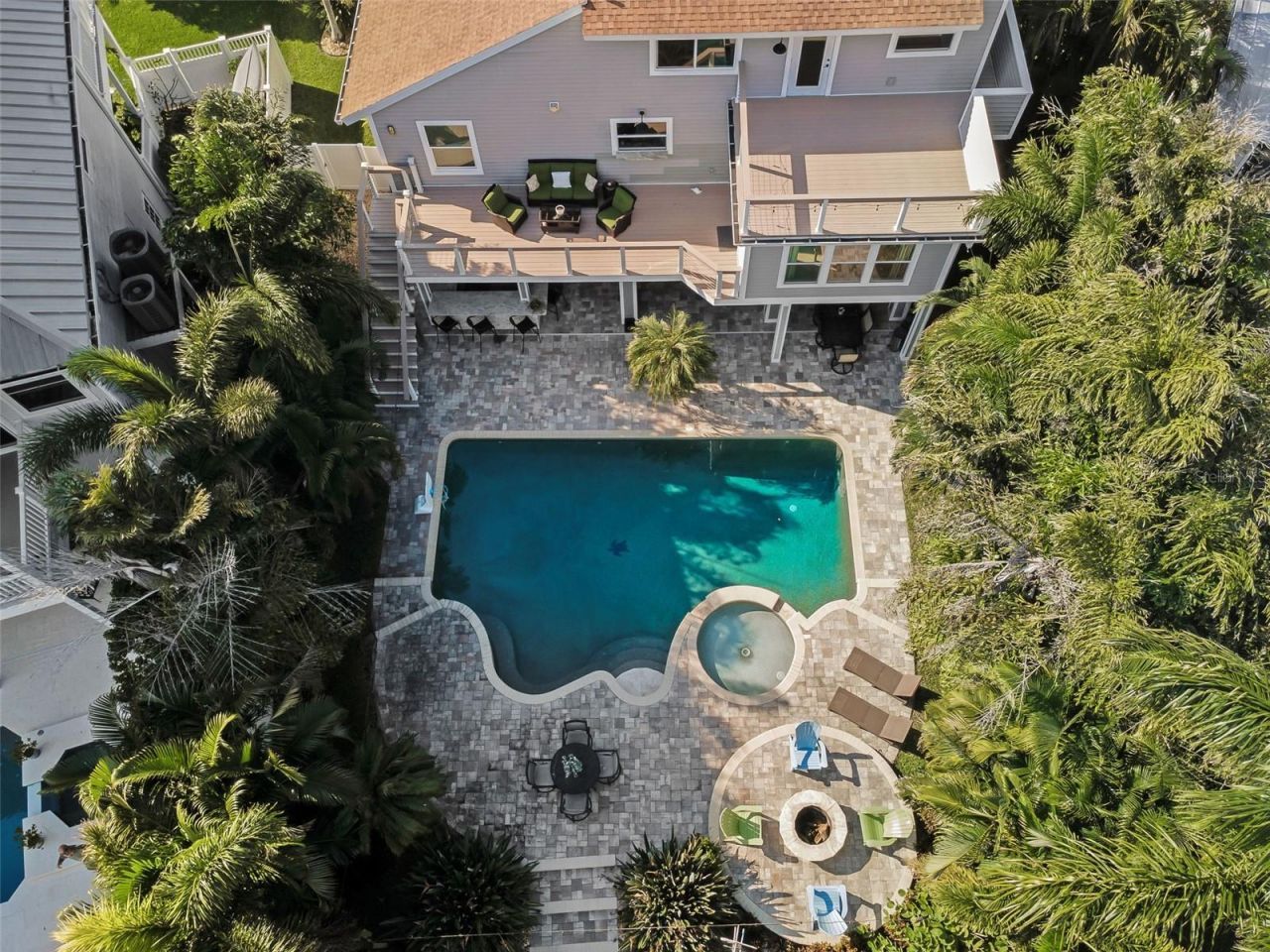 110 Carlyle Circle, Palm Harbor, FL 34683 Photo