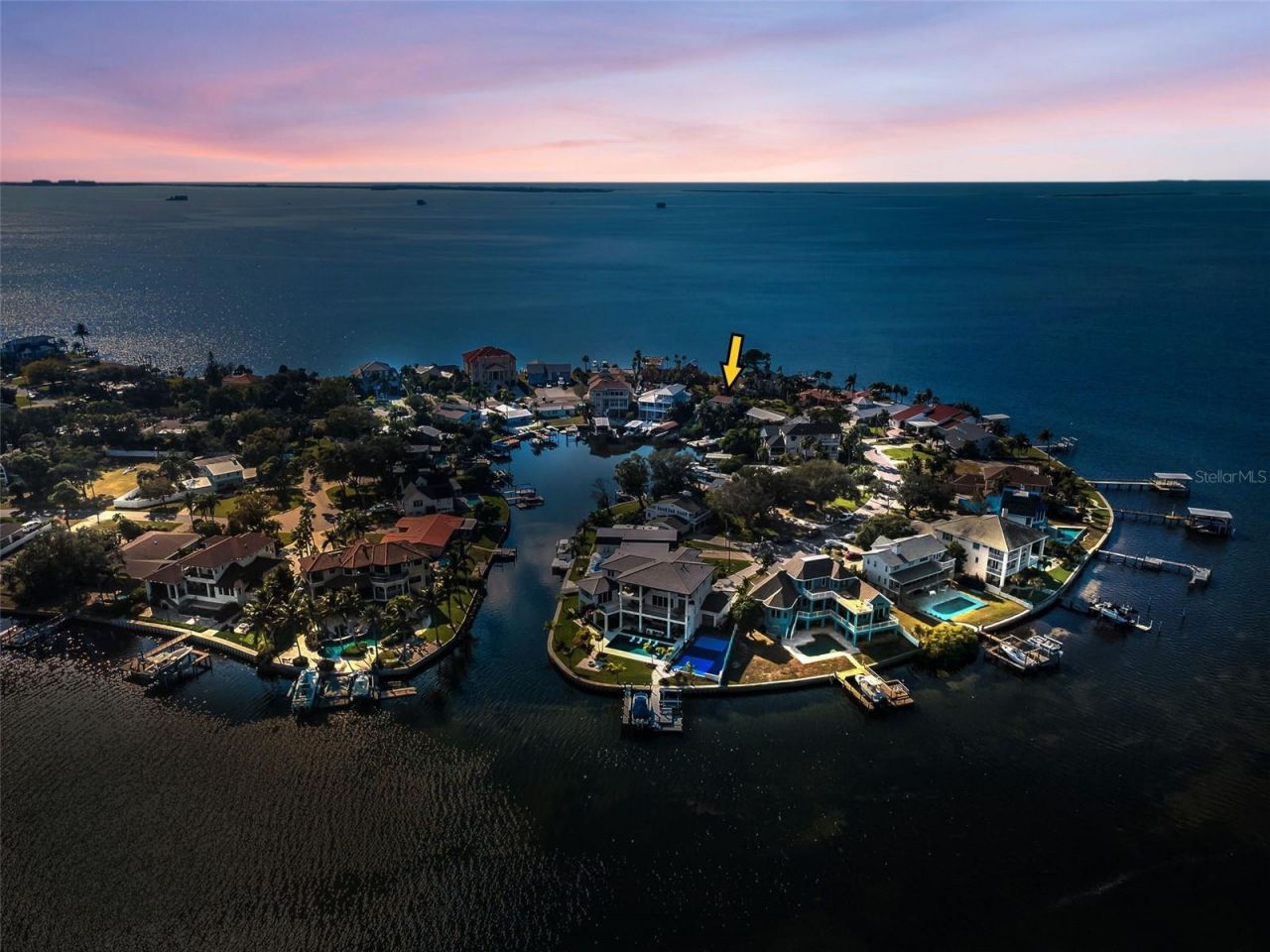 110 Carlyle Circle, Palm Harbor, FL 34683 Photo