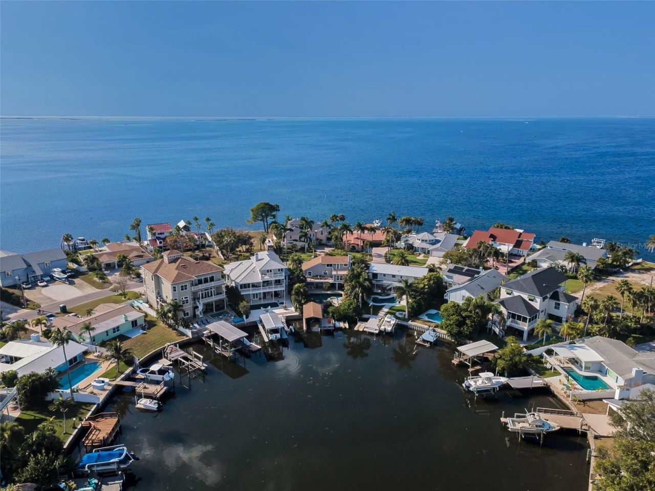 110 Carlyle Circle, Palm Harbor, FL 34683 Photo