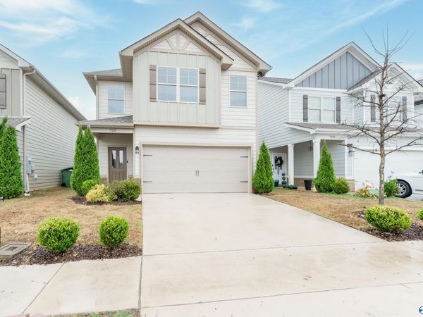 7211 Elmcroft Avenue NW, Huntsville, AL 35806