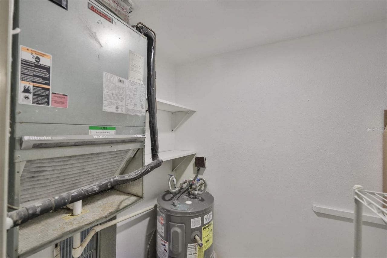 801 83rd Avenue N, Unit 118, Saint Petersburg, FL 33704 Photo