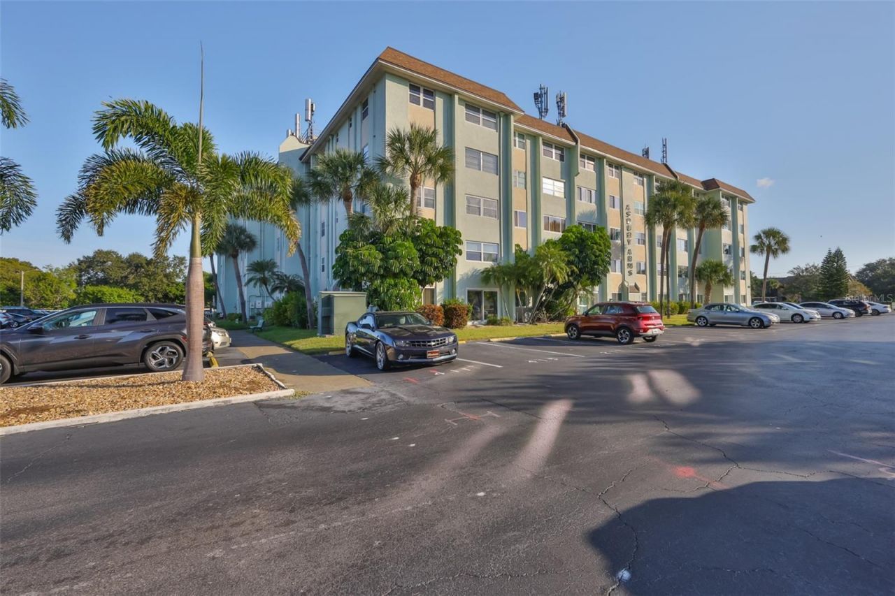 801 83rd Avenue N, Unit 118, Saint Petersburg, FL 33704 Photo