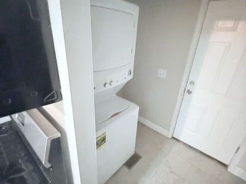 3410 Hancock Avenue, Cleveland, OH 44113 Photo 11