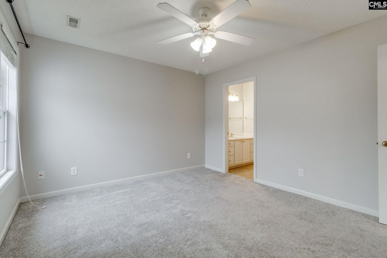 149 Willow Creek Boulevard Photo 12