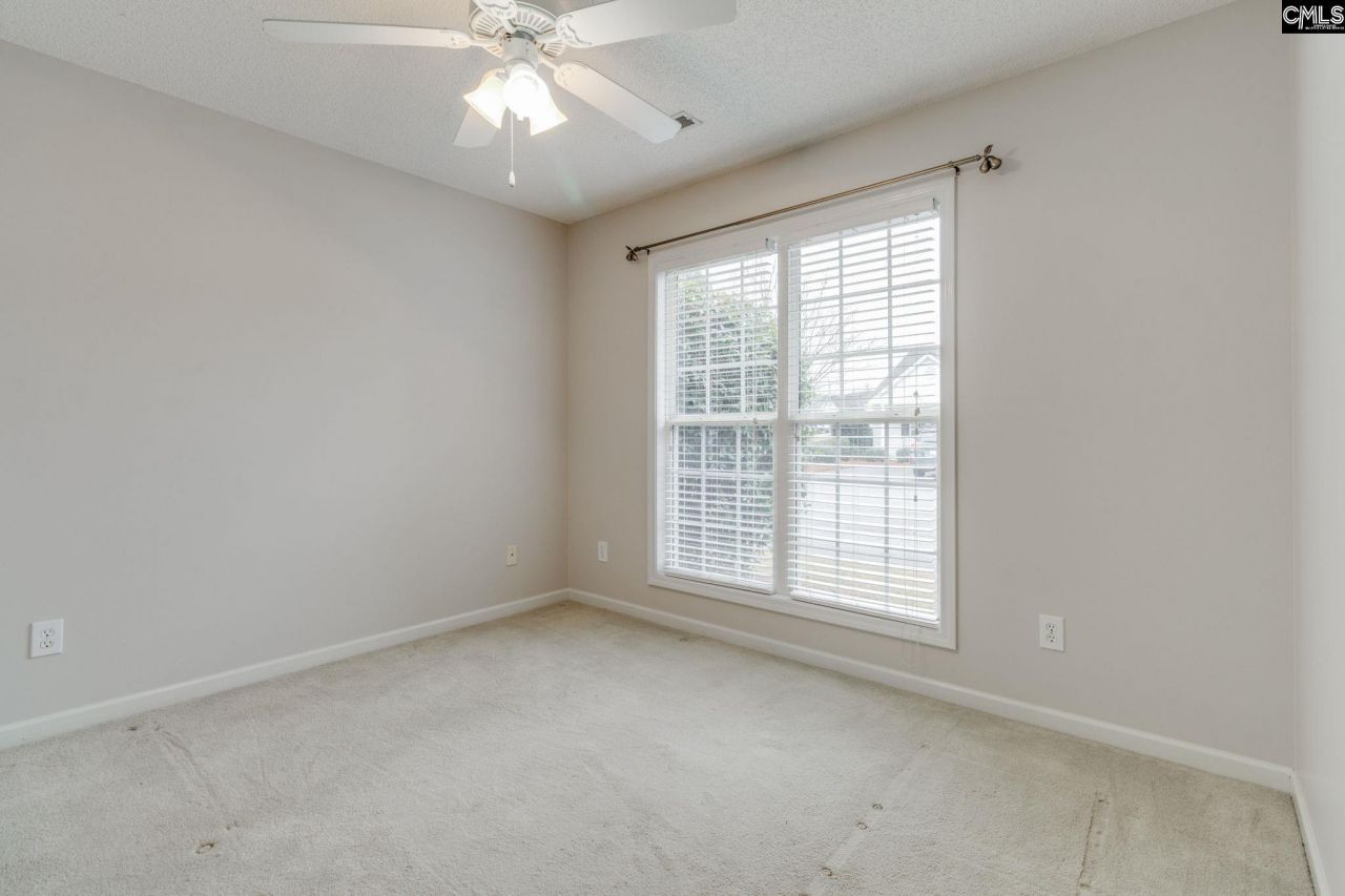 149 Willow Creek Boulevard Photo 17