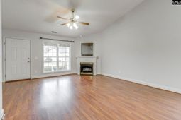 149 Willow Creek Boulevard photo 4