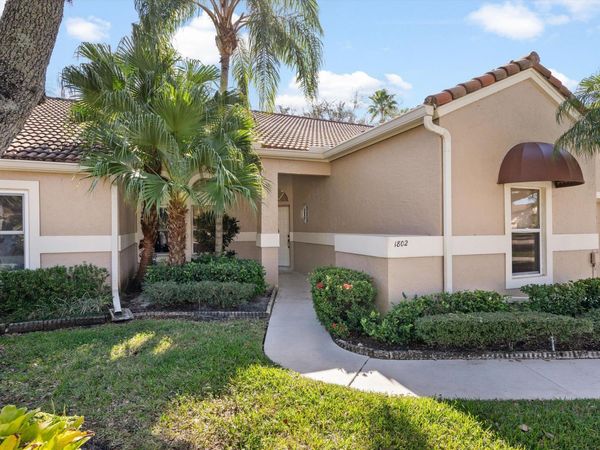 1802 Rosewood Way, Palm Beach Gardens, FL 33418