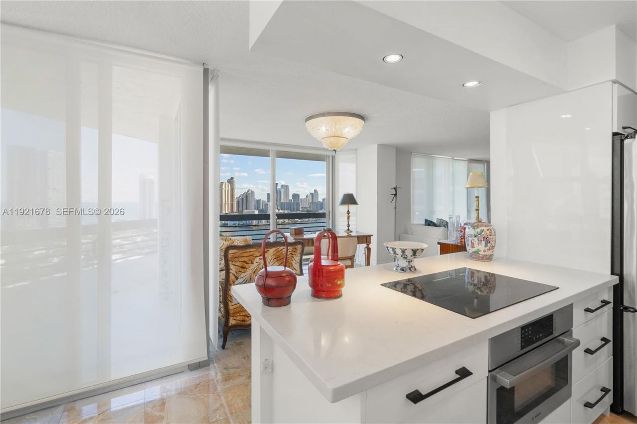 19101 NE 36th Ct, Unit 3008, Aventura, FL 33180 Photo