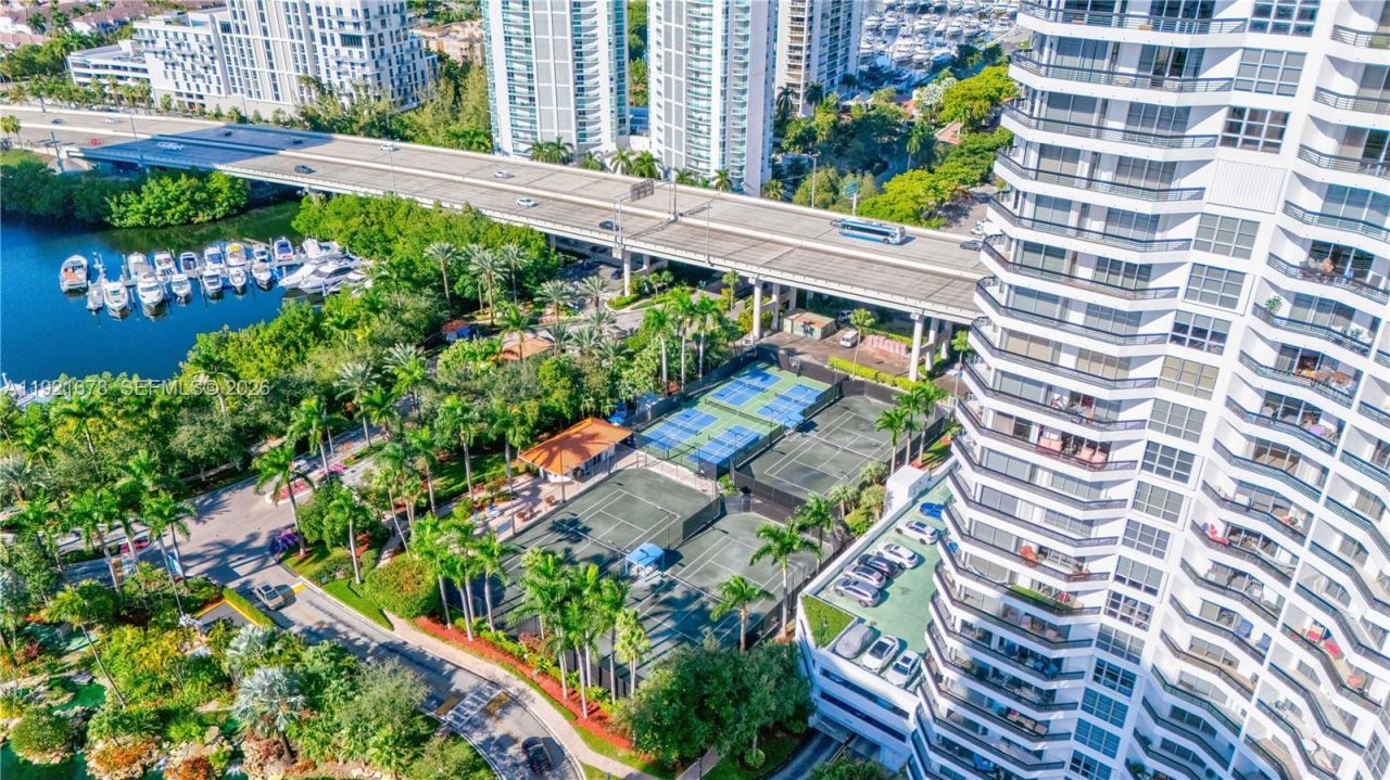 19101 NE 36th Ct, Unit 3008, Aventura, FL 33180 Photo