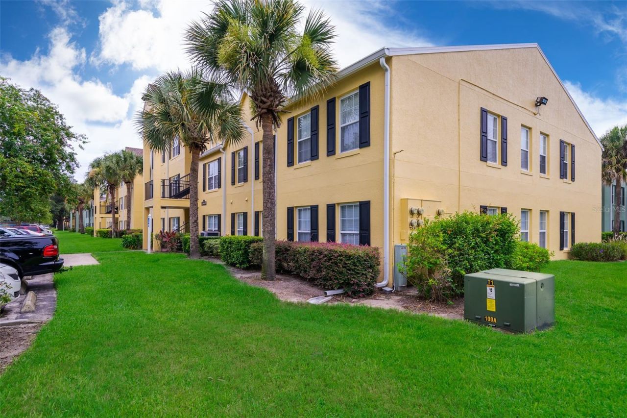 2059 Dixie Belle Drive, Unit 2059G, Orlando, FL 32812 Main Photo