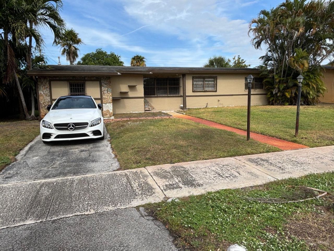 4115 NW 191st Ter, Miami Gardens, FL 33055 Photo