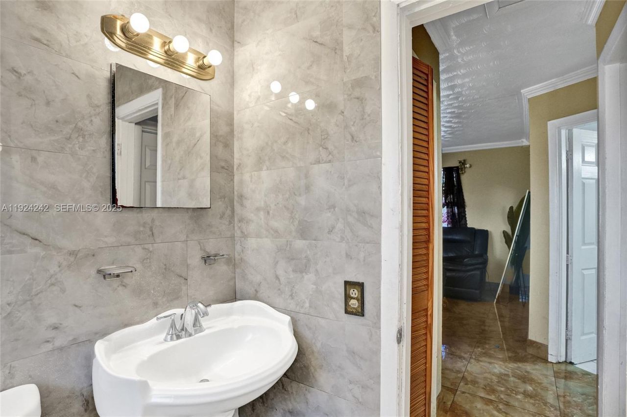 6404 Evans St, Hollywood, FL 33024 Photo