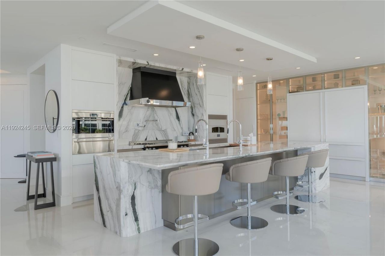 17975 Collins Ave, Unit 502, Sunny Isles Beach, FL 33160 Photo