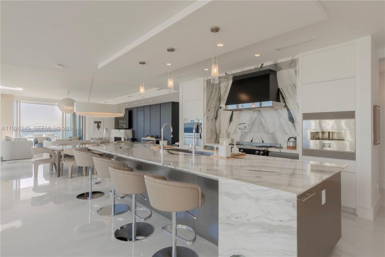 17975 Collins Ave, Unit 502, Sunny Isles Beach, FL 33160 Photo