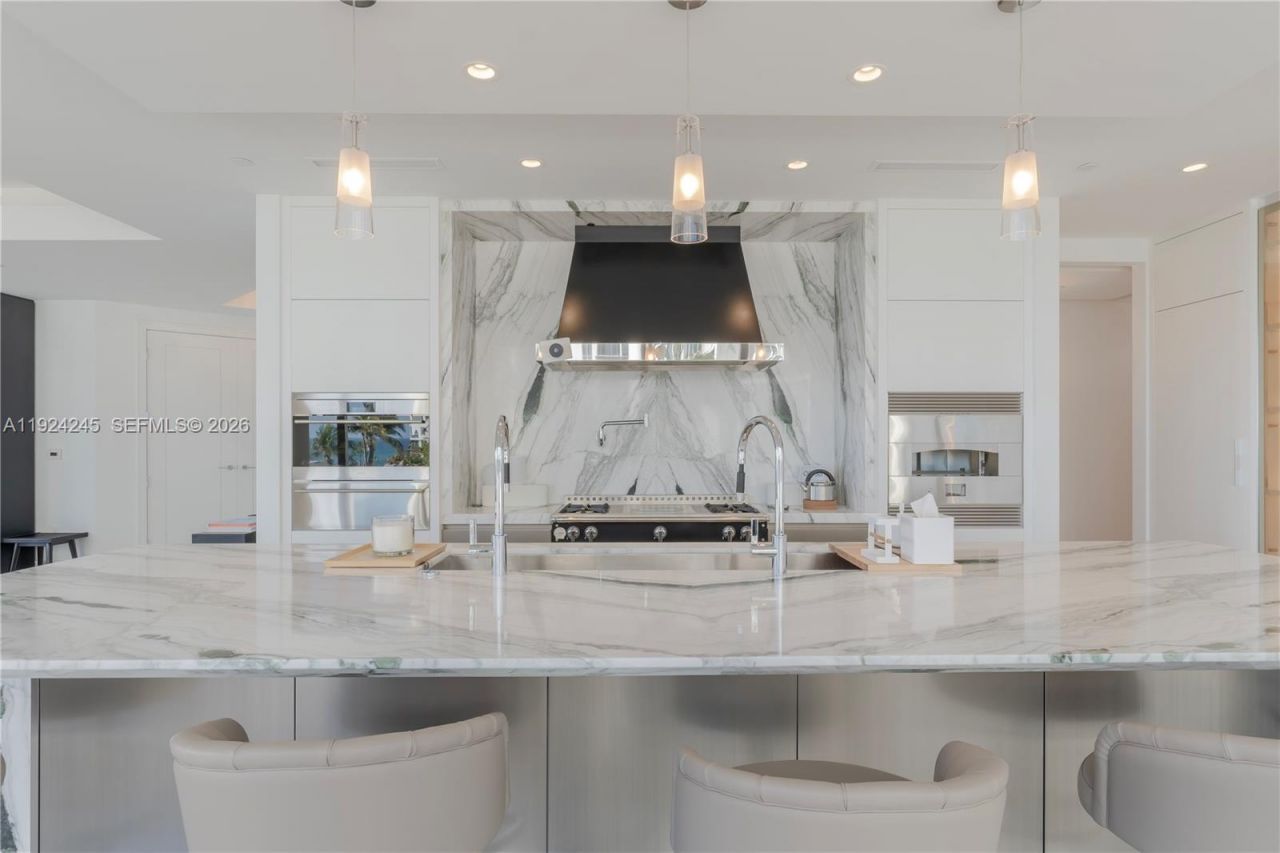 17975 Collins Ave, Unit 502, Sunny Isles Beach, FL 33160 Photo