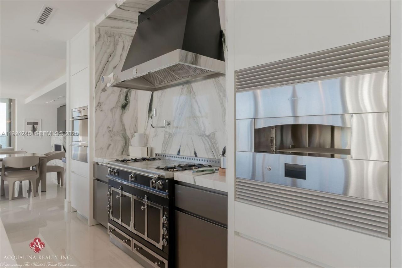 17975 Collins Avenue, Unit 502, Sunny Isles Beach, FL 33160 Photo