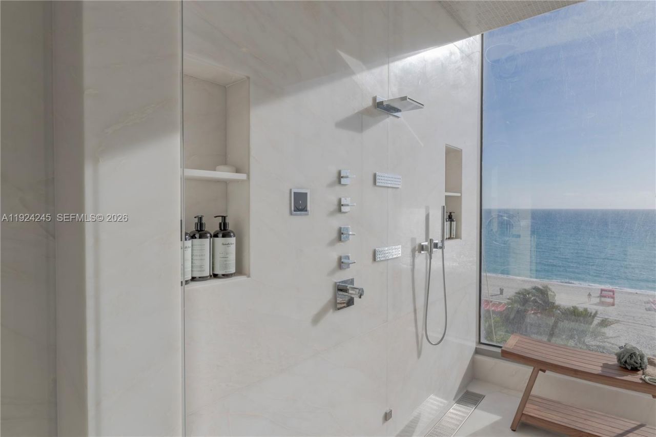 17975 Collins Ave, Unit 502, Sunny Isles Beach, FL 33160 Photo