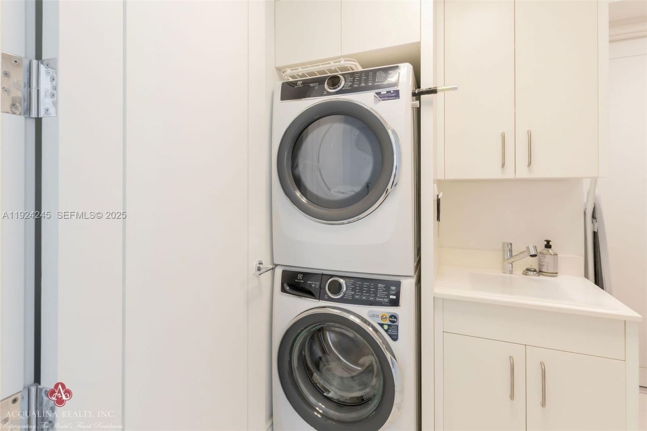 17975 Collins Avenue, Unit 502, Sunny Isles Beach, FL 33160 Photo