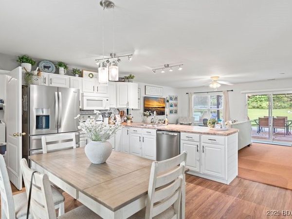 3 Mary Drive, Kaiser, MO 65047