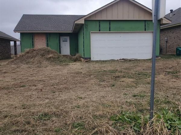 8506 NE 34TH Place, Oklahoma City, OK 73084