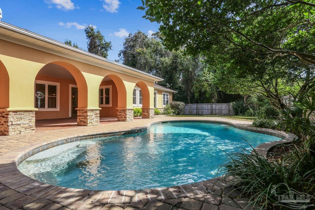 4049 Curlew Dr, Pensacola, FL 32514 Main Photo