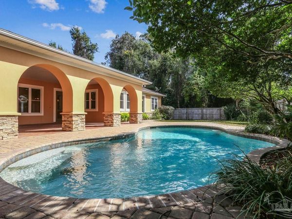 4049 Curlew Dr, Pensacola, FL 32514