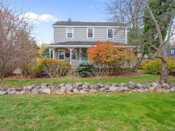 170 North Country Road, Miller Place, NY 11764