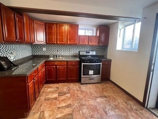 720 E 39th Street , Unit 1, Brooklyn, NY 11203