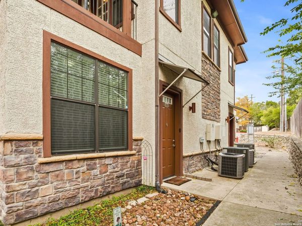 7342 Oak Manor, Unit #6202, San Antonio, TX 78229