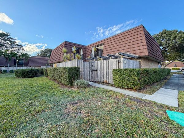 306 3rd Lane, Palm Beach Gardens, FL 33418