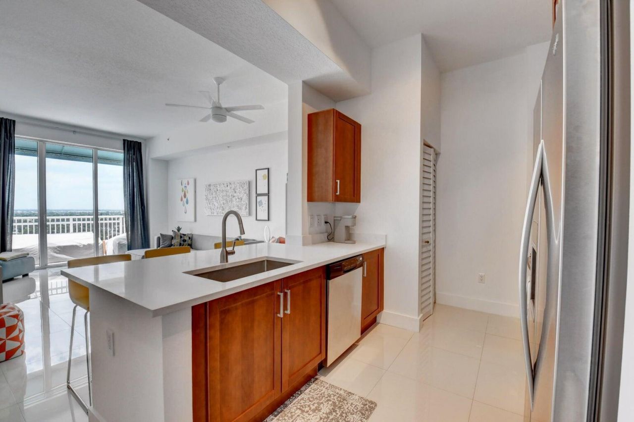 450 N Federal Highway, Unit Ph03, Boynton Beach, FL 33435 Photo