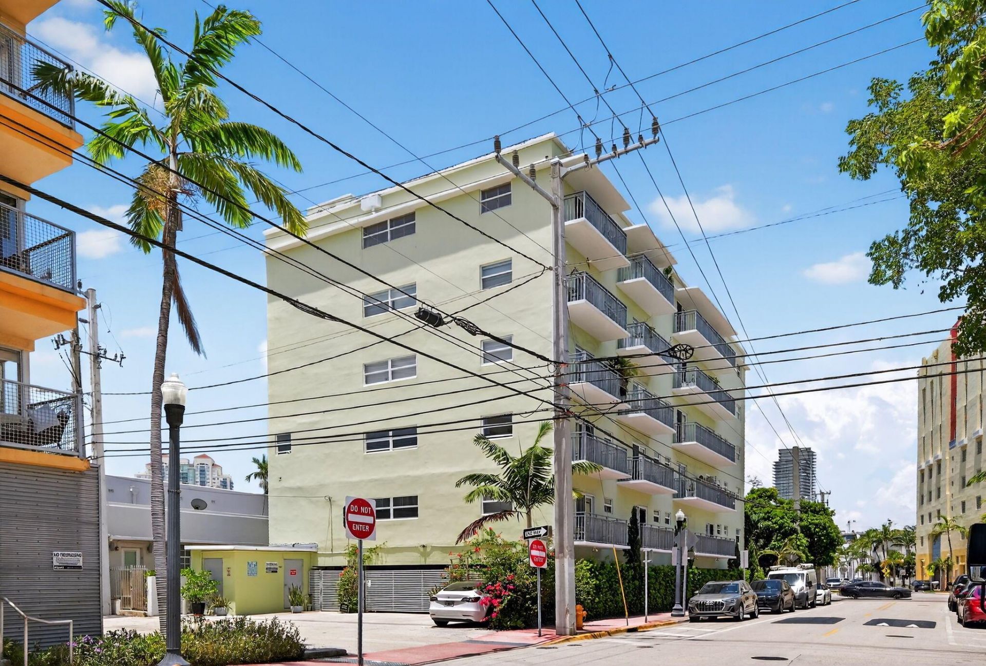 363 Washington Avenue, Unit 32, Miami Beach, FL 33139 Photo