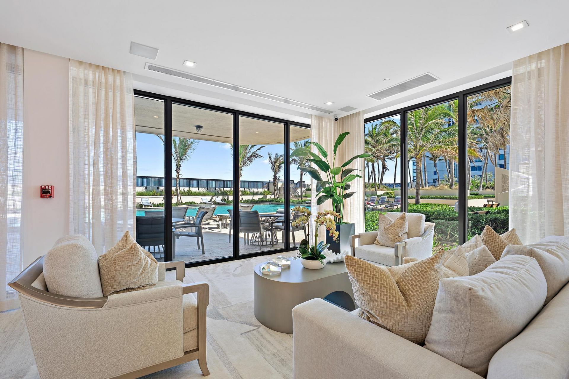 5380 N Ocean Drive, Unit 10j, Singer Island, FL 33404 Photo