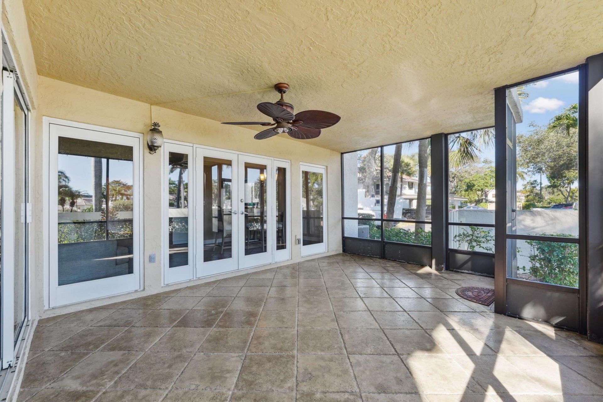 100 Pelican Pointe Drive, Unit 101, Delray Beach, FL 33483 Photo