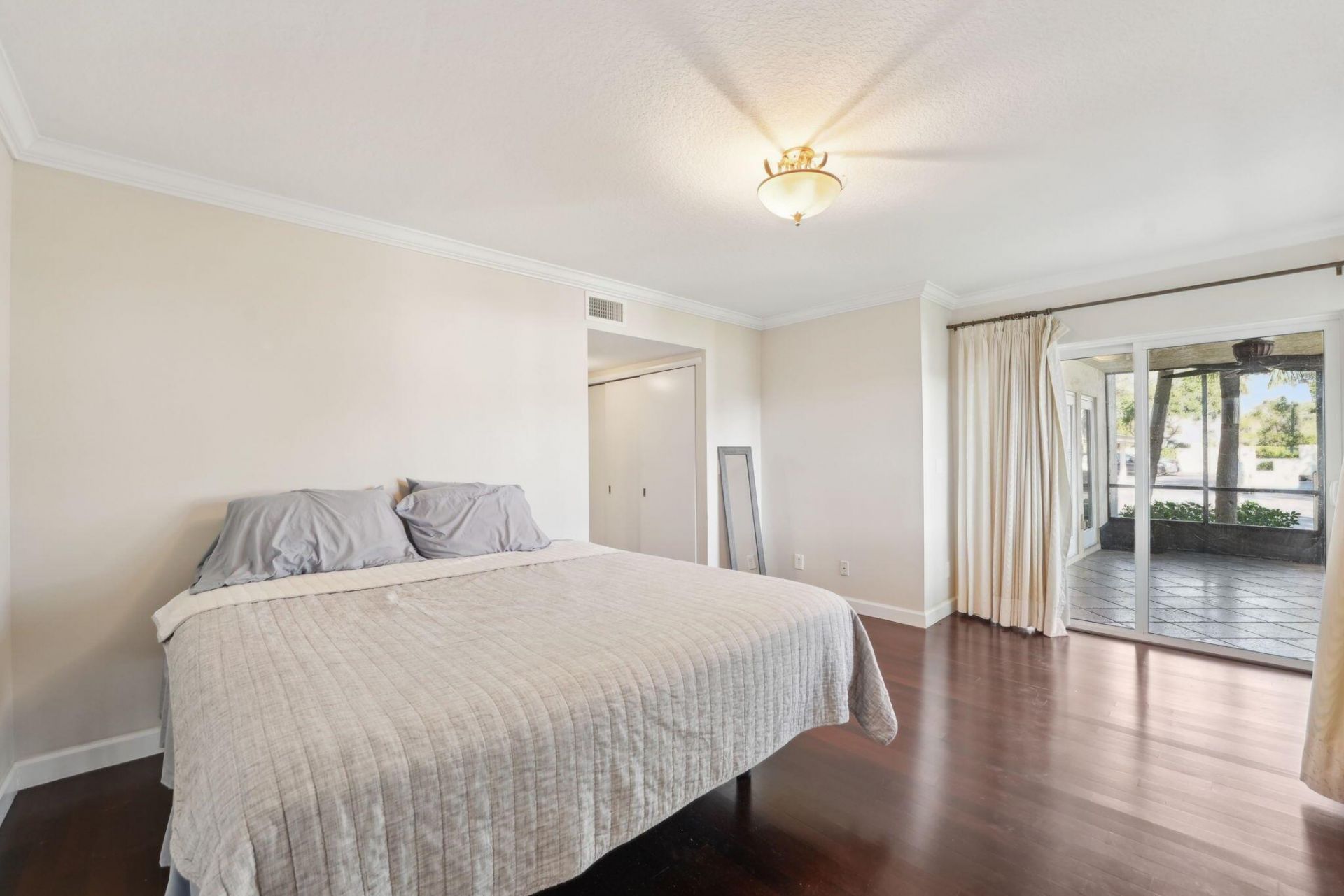 100 Pelican Pointe Drive, Unit 101, Delray Beach, FL 33483 Photo