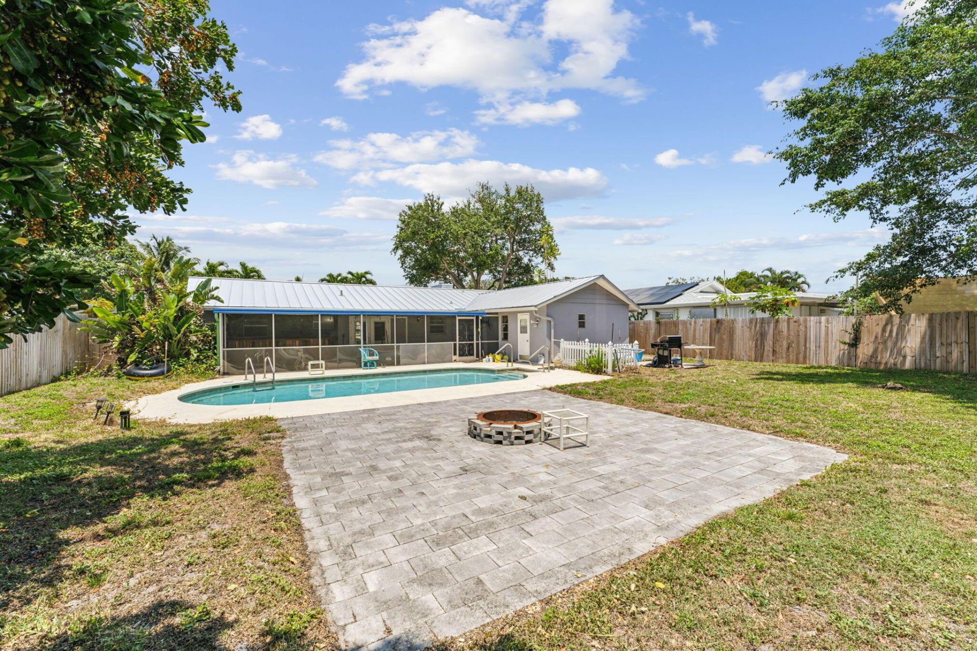 4194 Honeysuckle Avenue, Palm Beach Gardens, FL 33410 Photo