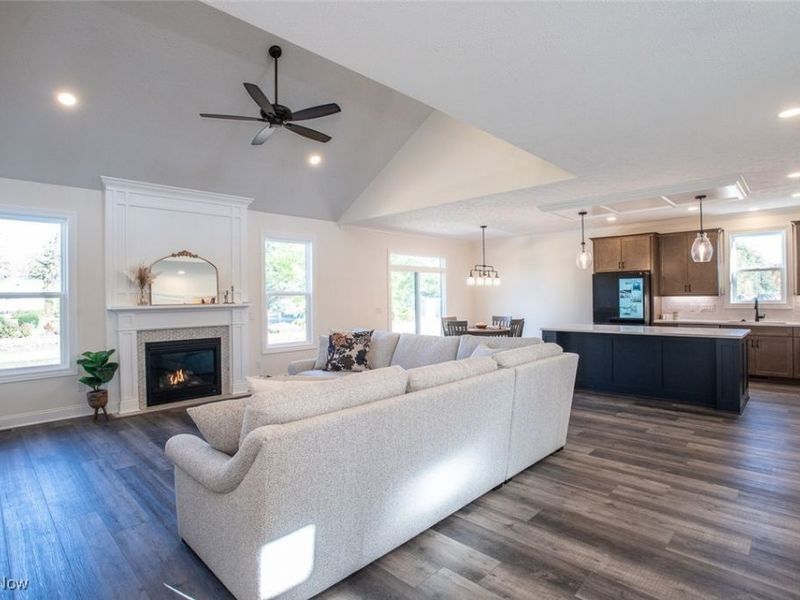 34286 Brookside Lane, North Ridgeville, OH 44039 Photo 10