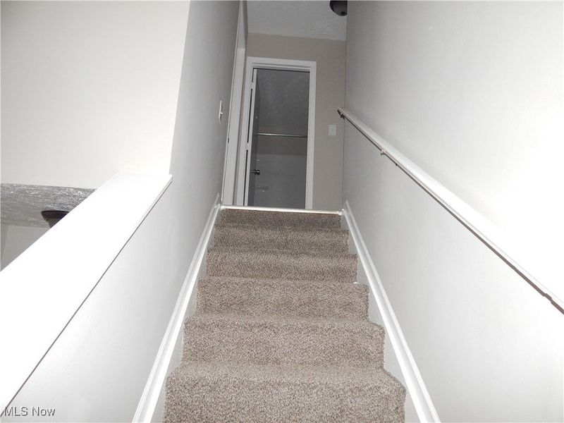 883 E 130th Street, Cleveland, OH 44108 Photo 11