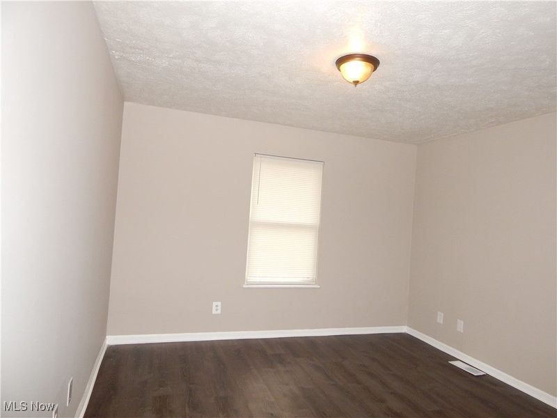 883 E 130th Street, Cleveland, OH 44108 Photo 8