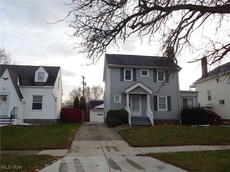 20330 S Lake Shore Boulevard, Euclid, OH 44123 Photo 2