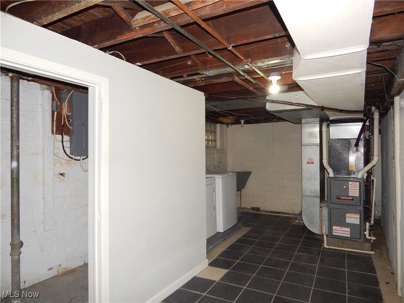 20330 S Lake Shore Boulevard, Euclid, OH 44123 Photo 24