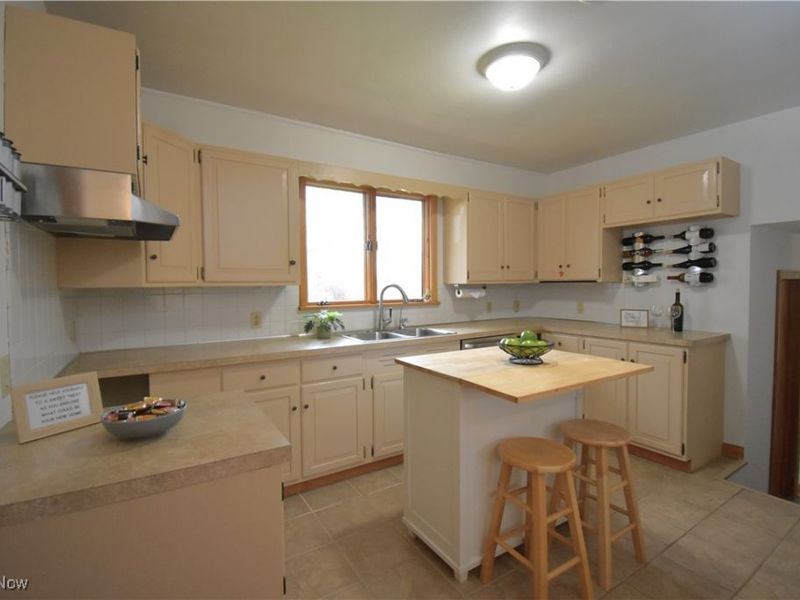 7085 Sunnydell Drive, Brookfield, OH 44403 Photo 20