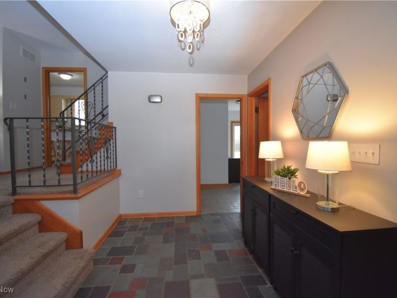 7085 Sunnydell Drive, Brookfield, OH 44403 Photo 38