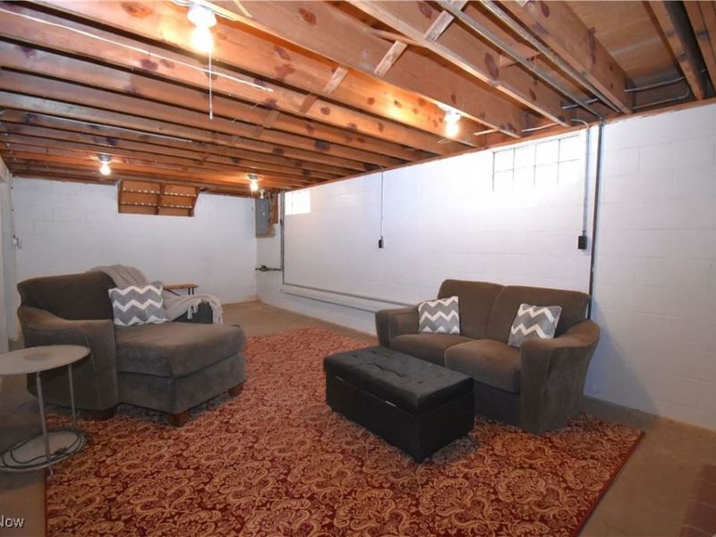 7085 Sunnydell Drive, Brookfield, OH 44403 Photo 46