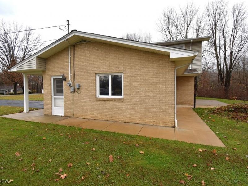 7085 Sunnydell Drive, Brookfield, OH 44403 Photo 47