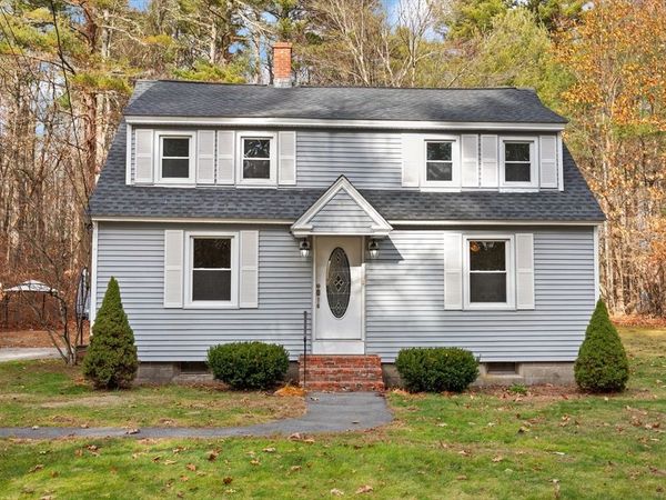 319 Pleasant St, Dunstable, MA 01827